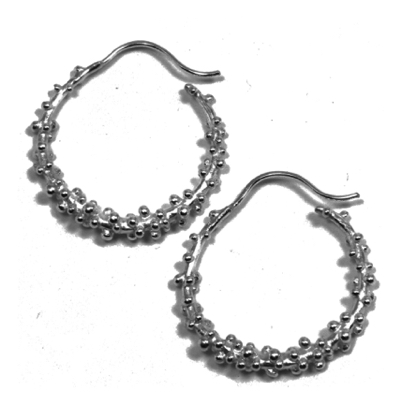 Pebble Grand Hoop
Sterling silver Pebble Grand Hoop
Sterling silver